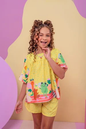 Conjunto Mari Corre E Brilha